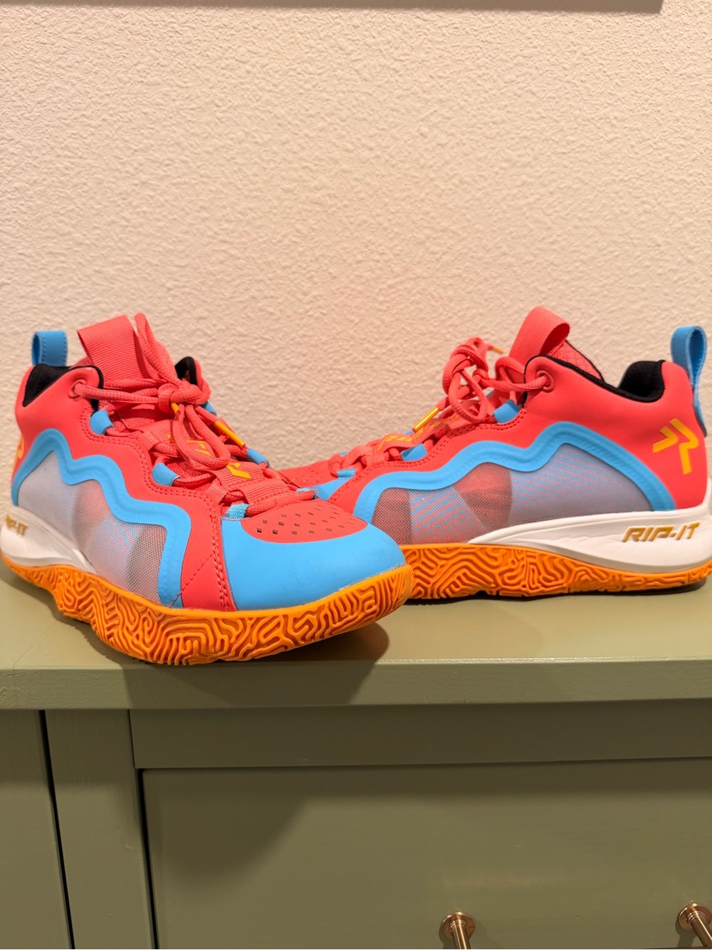 Rip-it volleyball sneakers - Coral & Blue 9.5